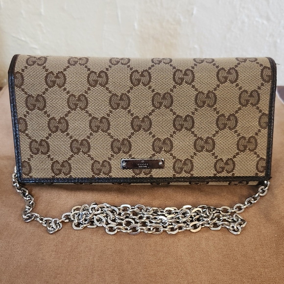 Gucci Canvas Continental Chain Wallet - Picture 1 of 9